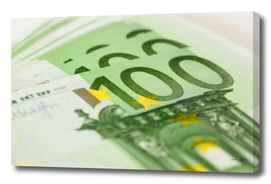 100 euro banknotes