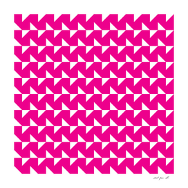 Flying Triangles Pink