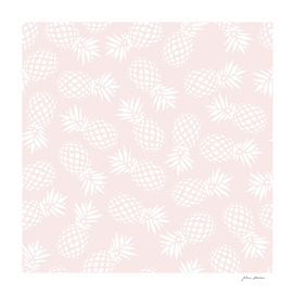 Pineapple pattern on pink