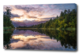 Lake Matheson sunrise Perfect Reflection, New Zealand