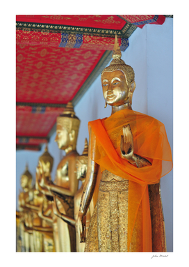 Wat Pho Buddha statues