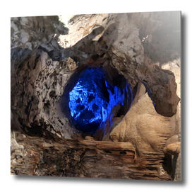 Face of the rocks and the secrets of blue light
