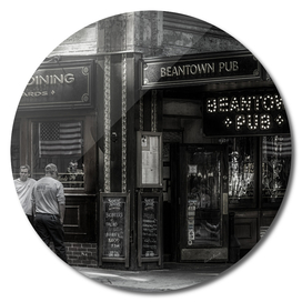 Beantown Pub B&W