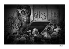 Hulk / The Fall Of The Berlin Wall