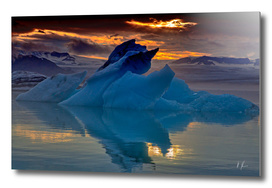 Sunset over the glacier laguna