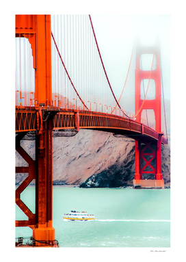 Boat and bridge view at Golden Gate Bridge, San Francisco