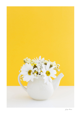 decoration daisies vase