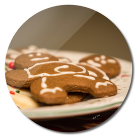 Gingerbread Men on Plate
