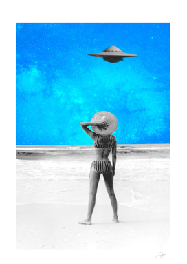 UFO Sighting | Beach | Bikini Girl | Vintage | Blue