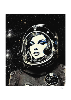 Astronaut Girl | vintage noir sci-fi aesthetics