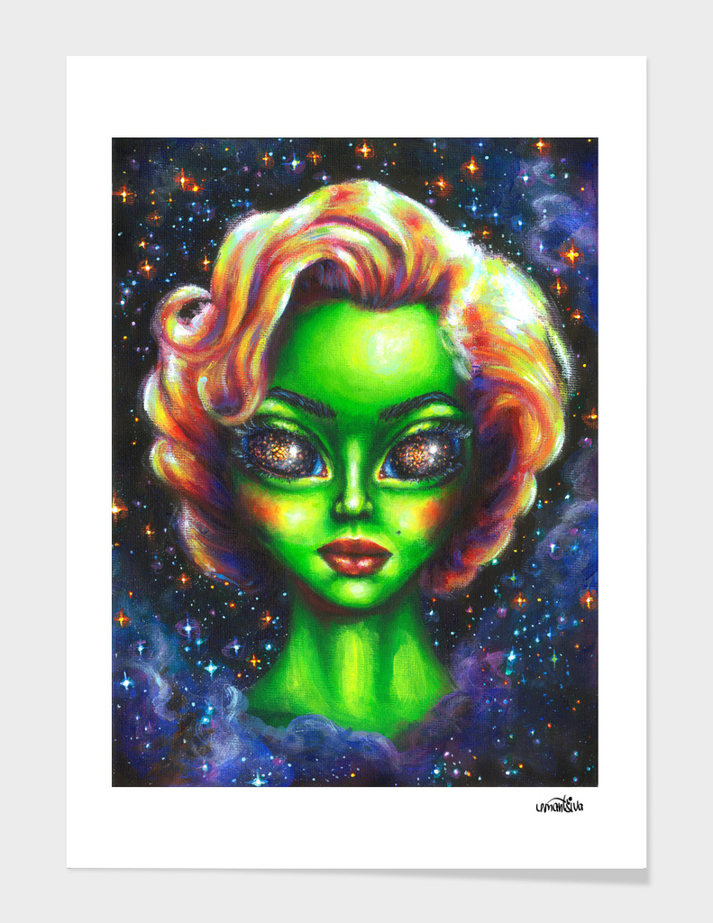 Iconic Alien Women: Marilyn