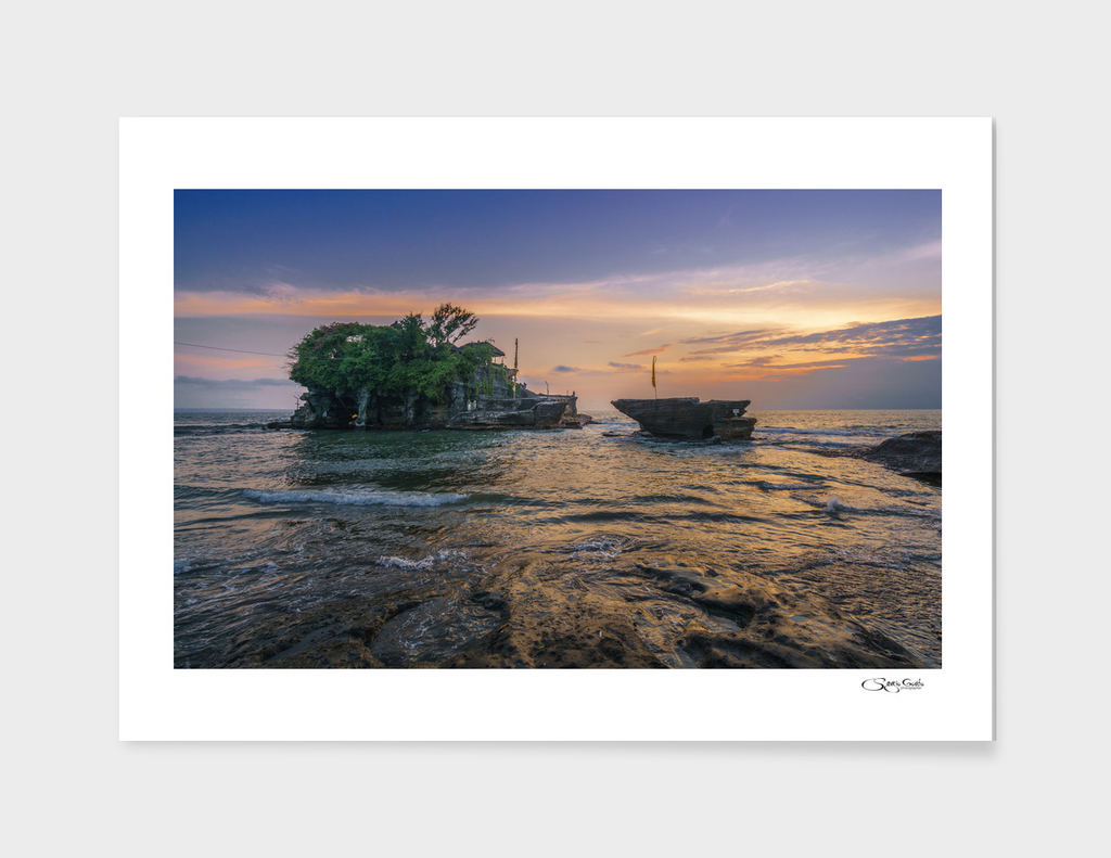 Pura Tanah Lot, island temple in bali at Sunset. Indonesia