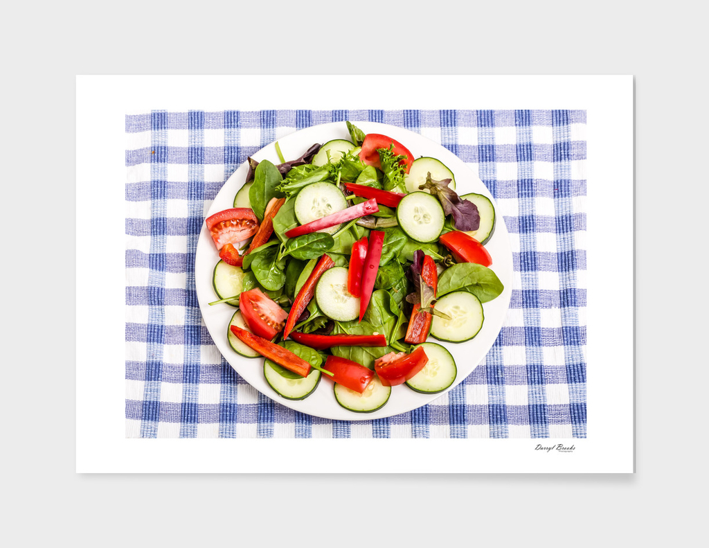 Fresh Salad with Red Pepper